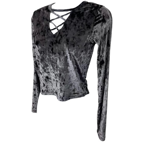 Hollister Women’s Sz M Gray Velvet-Feel Polyester Elastane Long Sleeve Crop Top - Picture 1 of 9